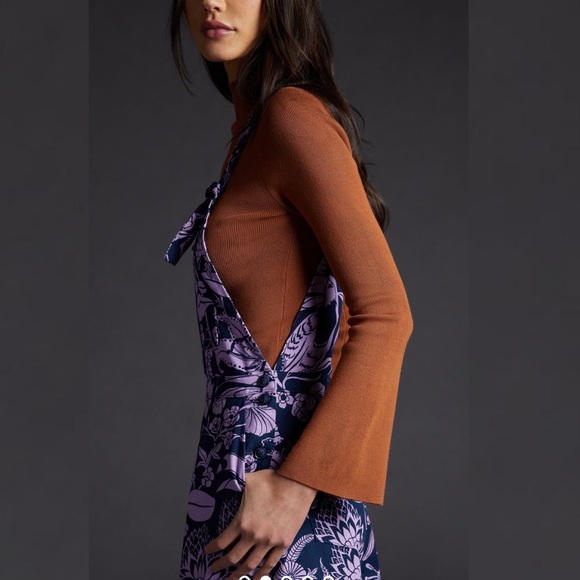 Farm Rio Deep V-Neck Wide-Leg Jumpsuit
See all Farm Rio - Picture 2 of 7